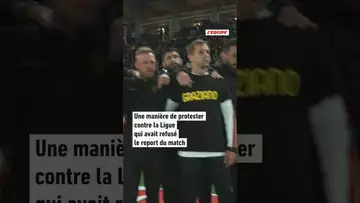 🕊️À la suite du décès soudain de Graziano Fiorita, Lecce lui a rendu hommage #lecce #hommage