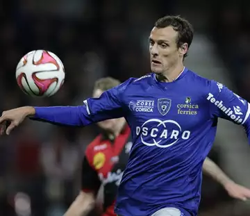 Sébastien Squillaci prend sa retraite et devient entraîneur