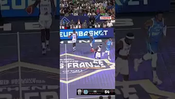 🤩😱 Le gros dunk de Giannis Antetokoumpo face à la France #shorts #basketball #giannisantetokounmpo