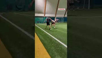 🔥👏 Ibrahimovic toujours aussi à l'aise avec le ballon #ibrahimovic #football #shorts