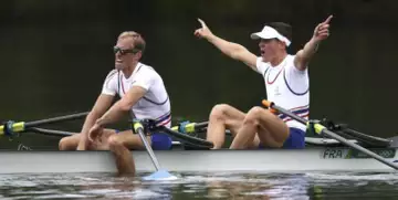 Une médaille d'or en aviron pour Azou et Houin !