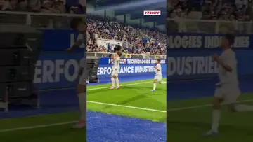 😍 Quand Djibril Cissé offre la passe décisive pour son fils qui nous offre une super célébration