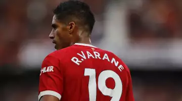 Man United : Varane positif lors de la 19e journée