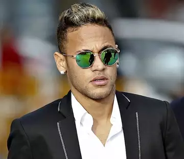 Ce compteur donne en temps réel le salaire de Neymar!