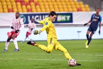 C'est fou, le meilleur gardien de la Ligue 2 n'a encaissé que 19 buts !