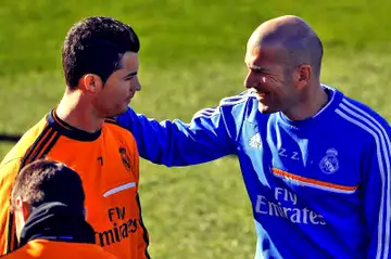 Un petit pont à Zidane? Cristiano a essayé mais ...