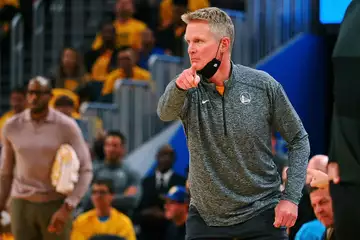 Steve Kerr : "Les Celtics sont en tout cas légendaires".