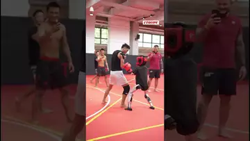 🤖 Des robots mis à disposition des combattants dans un centre d'entraînement de l'UFC en Chine #mma