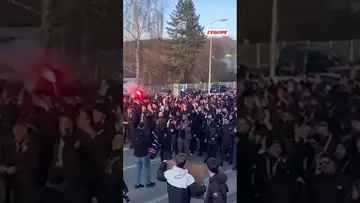 🔵🔴 Les supporters parisiens sont nombreux au Roudourou #football #psg #liguedeschampions