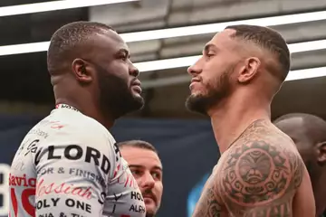 Martin Bakole gagne par décision et inflige à Tony Yoka sa première défaite en tant que professionnel