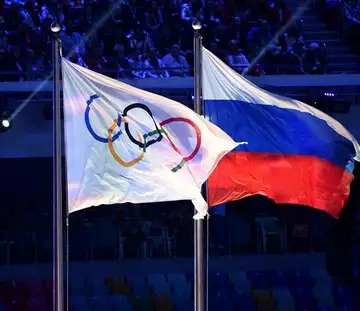 JO 2018 : 169 sportifs russes participeront finalement sous drapeau olympique