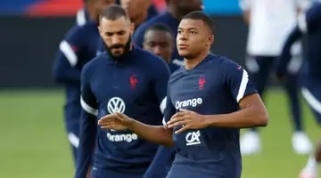 Benzema-Mbappé, l'image qui en dit long