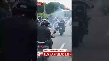 🏆😲 L'impressionnant cortège qui accompagne le car du #psg jusqu'aux Champs #psg #football