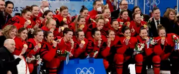 Hockey sur glace (F) : le Canada prend sa revanche sur les Etats-Unis et remporte son cinquième titre