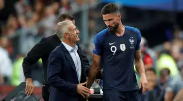 Giroud, tout est bon pour Deschamps