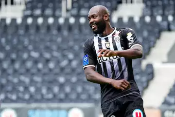 Angers : un ancien joueur du RC Strasbourg éconduit la Chine, l'Arabie saoudite et le Qatar