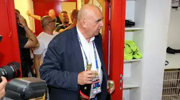 Promu en Ligue 1, il quitte la présidence