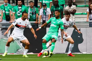 ASSE - Stade de Reims : les compositions probables avec Khazri et Bouanga comme porteurs des Verts