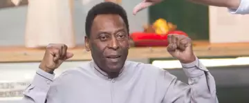 Pelé de nouveau à l'hôpital