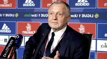 Aulas confirme son intérêt pour Benzema