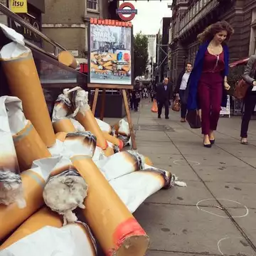 Ronaldo ou Messi : votez avec votre mégot de cigarette !