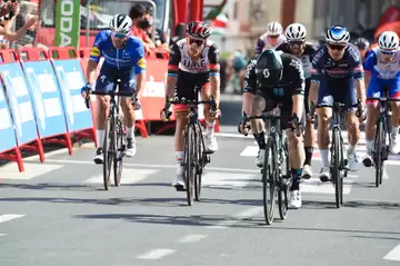 Giro 2022 : La surprise italienne Alberto Dainese remporte la 11ème édition du Giro.