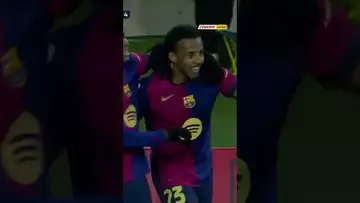 😭 Le poil de cheveux qui refuse le magnifique but à Jules Koundé.. #fcbarcelona #football
