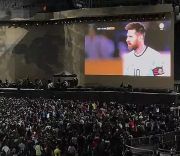 Le groupe de rock U2 retarde son concert à Buenos Aires après le match de l’Argentine