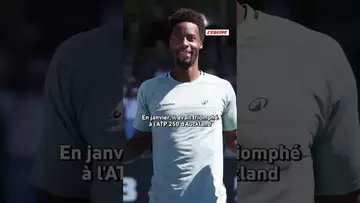 🔥 Plusieurs jets de projectile et des chants insultants envers Ousmane Dembélé avant Barça-PSG #psg