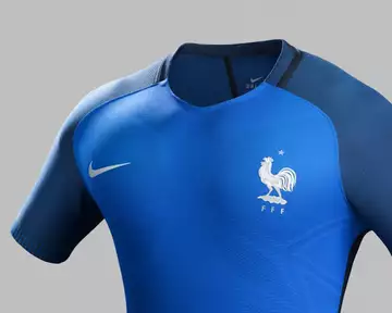 Que penser du nouveau maillot des bleus ?