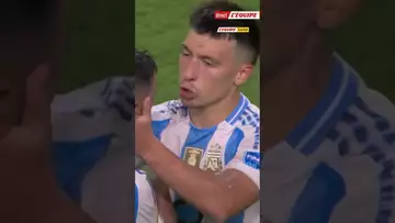 đ Lâ ovation pour le dernier match dâAngel Di Maria sous le maillot argentin ! #copaamerica #foot
