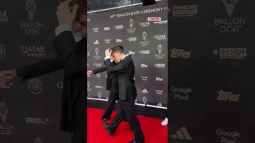 Anyme sur le tapis rouge du Ballon d'Or #anyme #ballondor #foot #tapisrouge