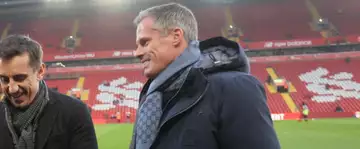 Carragher blâme le chanteur d'Oasis