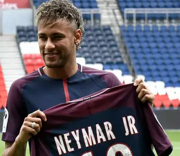 Quand Neymar parle en français...