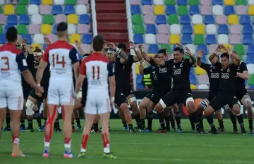 Quand les Bleuets défient les U20 All Blacks du regard !