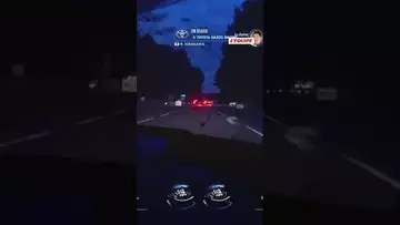 🐰🏎️ Un lapin provoque l'arrêt d'une voiture en plein 24H du Mans #shorts #automobile #insolite