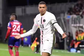 Emmanuel Macron peut-il convaincre Kylian Mbappé ?