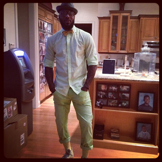 deshawn-stevenson-atm-in-kitchen