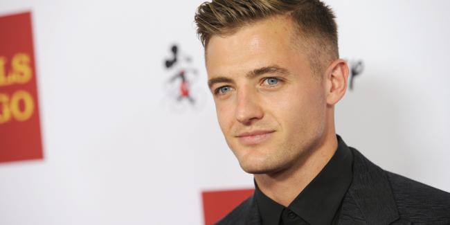 o-ROBBIE-ROGERS-COMING-OUT-facebook