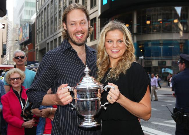 Open+Champion+Kim+Clijsters+Times+Square+e7clAVOYfBVl