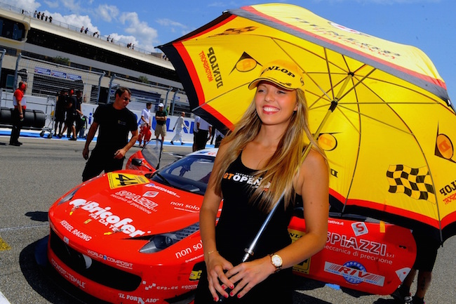 F1-grid-girls-28