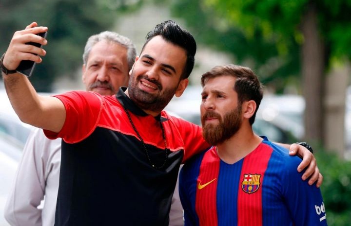 https://www.tuxboard.com/sosie-iranien-lionel-messi/