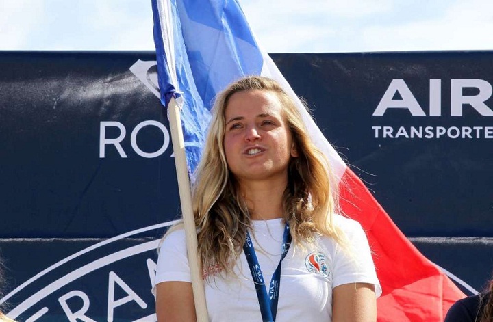 http://www.sudouest.fr/2017/05/22/mondiaux-de-surf-2017-a-biarritz-la-francaise-pauline-ado-sacree-championne-du-monde-3467678-4580.php