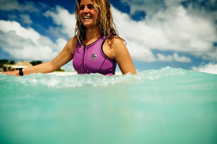 Pauline Ado a été sacrée championne du monde de surf !