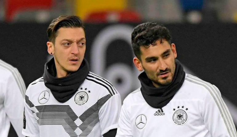 Allemagne : Özil - Gündogan - Recep Erdogan, la photo polémique