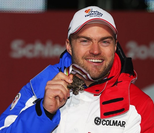 Mort tragiquement à l'entraînement, David Poisson reçoit les hommages du monde du ski