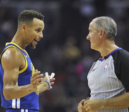 Stephen Curry écope d’une amende de 50 000 dollars