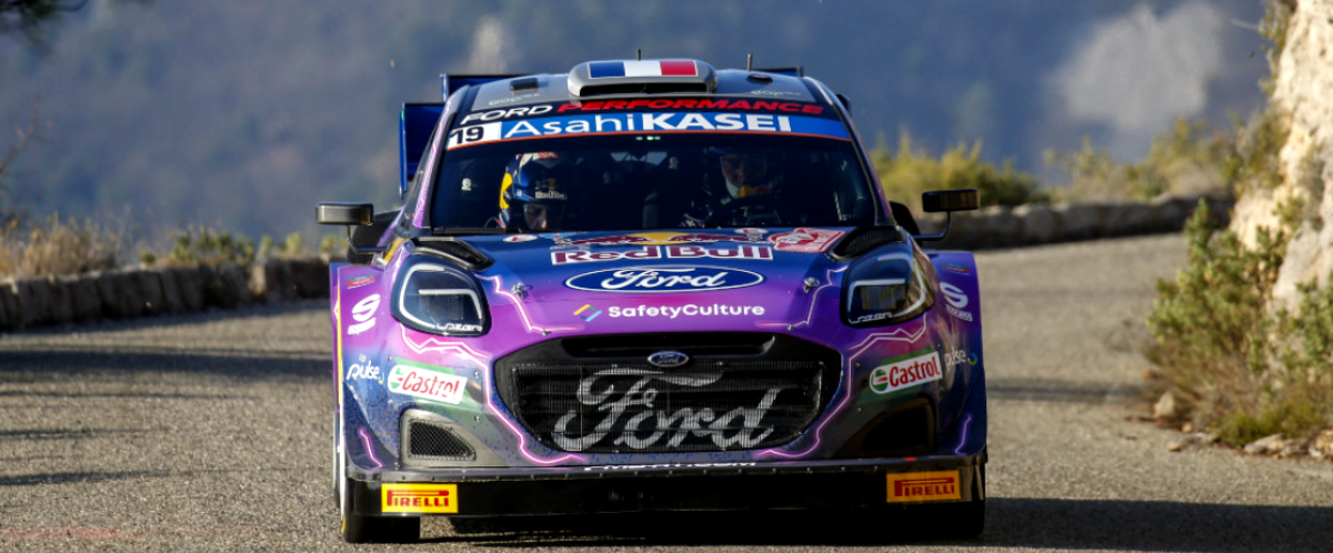 Loeb s'accroche, Fourmaux dans le ravin