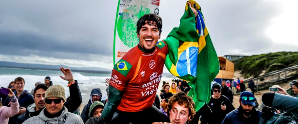 Le surf en ligne : Le champion du monde révèle ses problèmes psychologiques