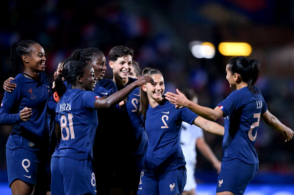 La France est officiellement candidate à l'organisation du Championnat d'Europe de football féminin 2025 (FFF)